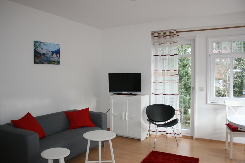 Gaestehaus Villa Lina Bad Herrenalb Luaran gambar